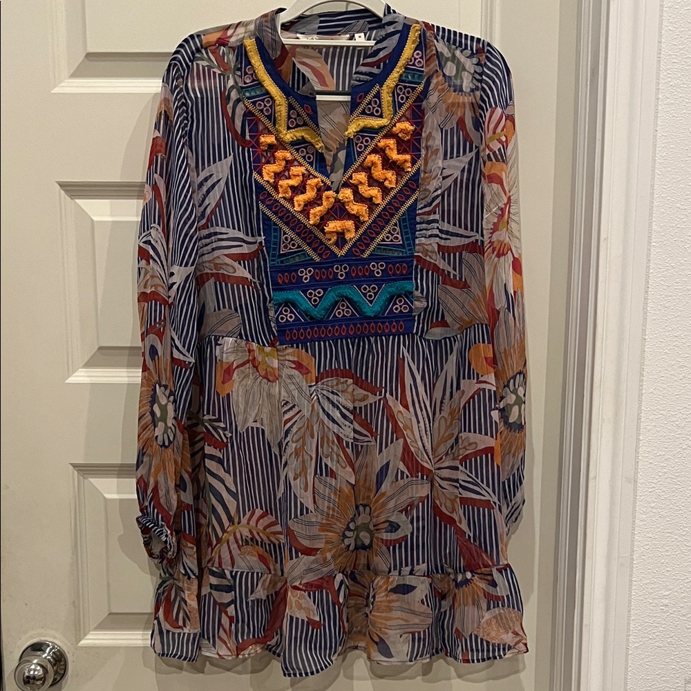 Soft Surroundings Floral Embroidered Boho eclectic Women's Top